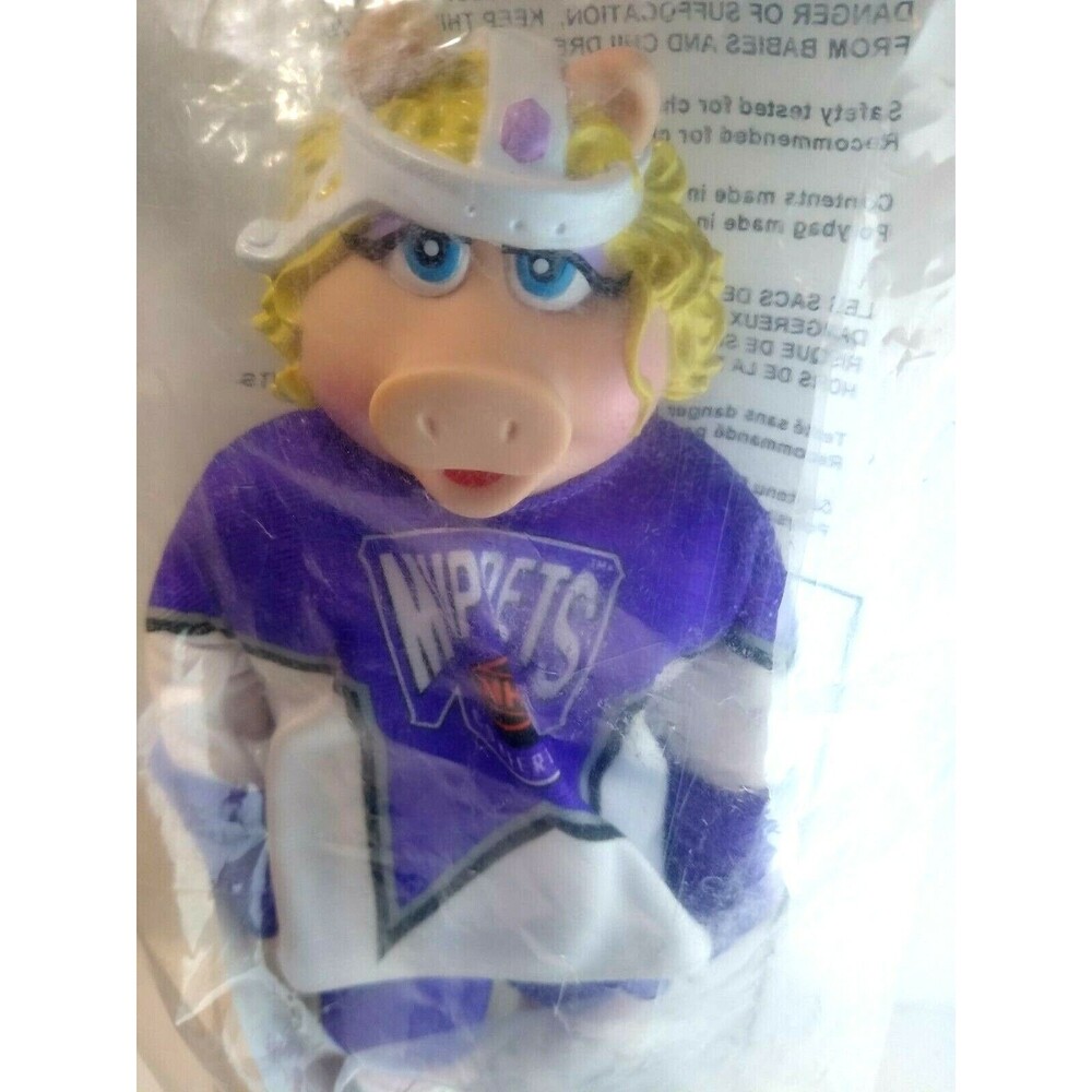 Miss Piggy Muppets NFL Hockey Plush Toy Doll McDonalds Sealed 1995 Vintage Retro
